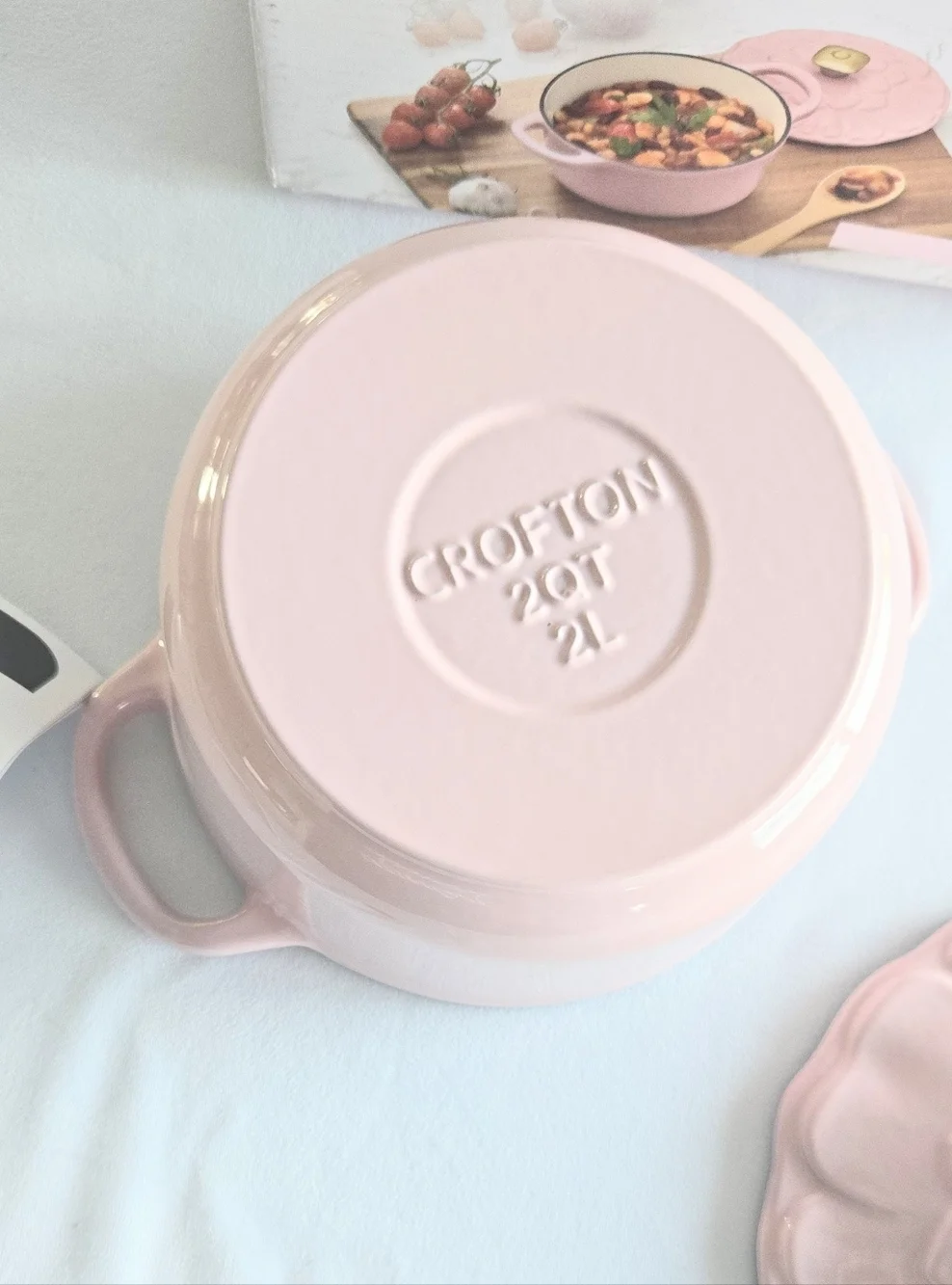Crofton Pink 2QT Dutch Oven Enameled Cast Iron Mother's Day Gift Ideas